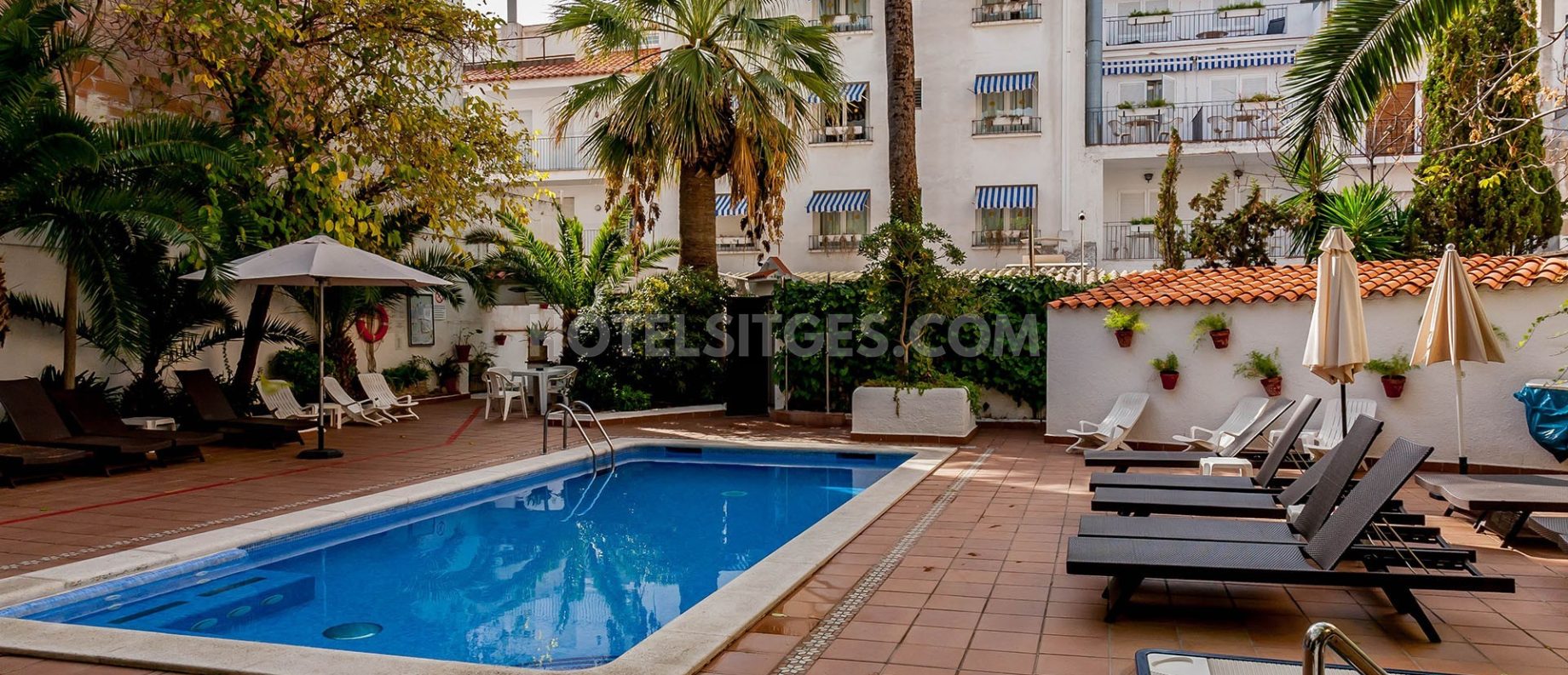 hotelel-galeon-piscina-video